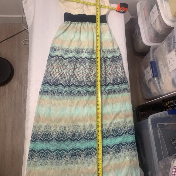 (F-164)Womens Strapless Maxi Dress  M Blue White Pattern Smocked Waist Summer - Picture 6 of 8